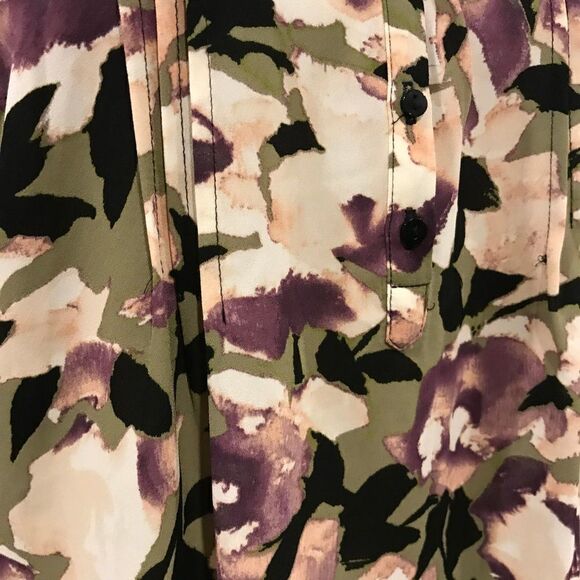 Gorgeous floral long sleeve blouse - Picture 3 of 10